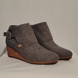 Dr. Scholl's Create Wedge Booties women's size 7.5M in mid gray flannel comfort